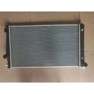 Juotettu jäähdytin Toyota RAV4: lle